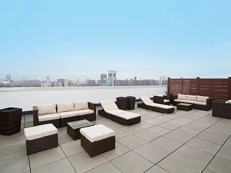 225 East 138th