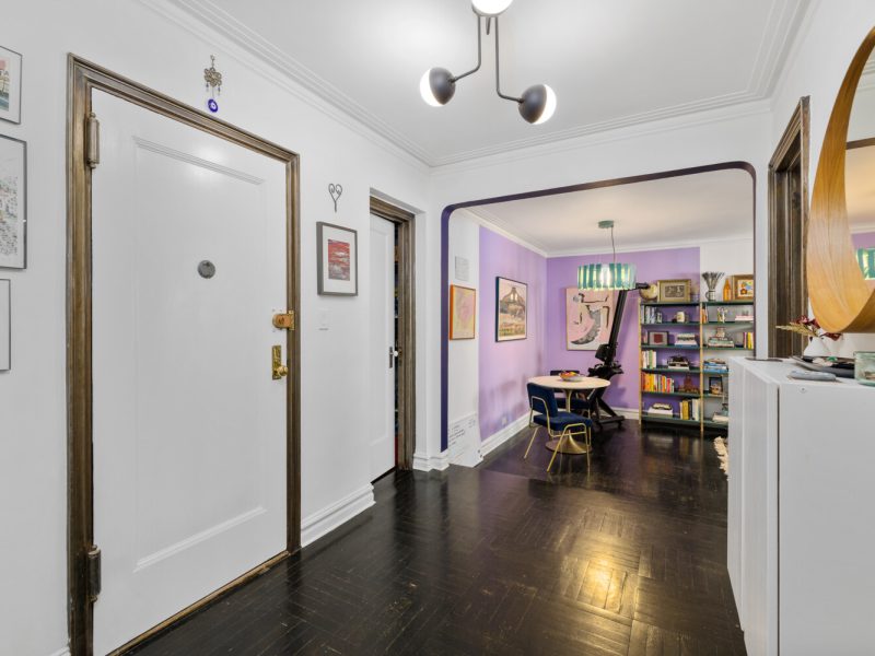 250 West 24th St #1FE-7
