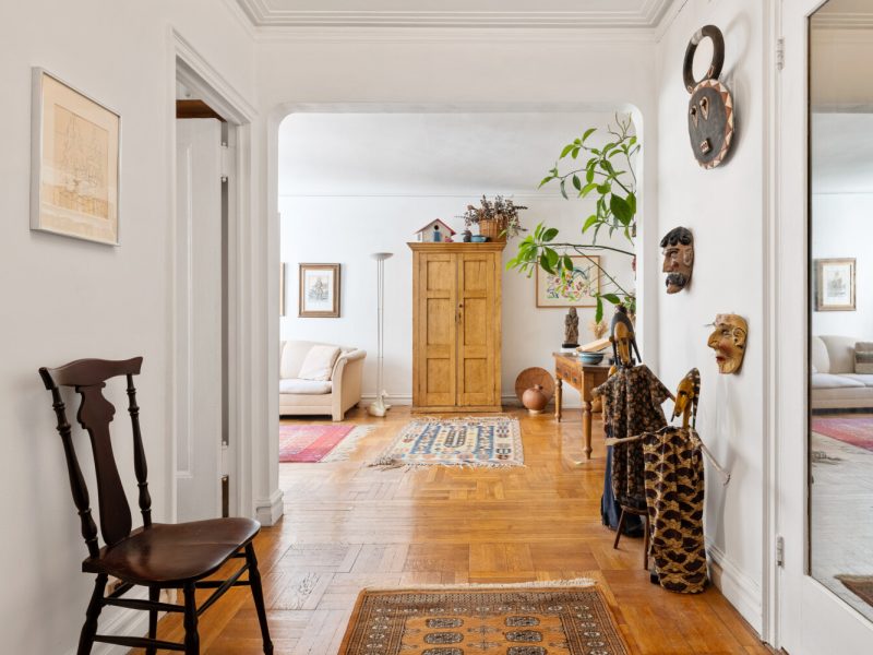 255 West 23rd St #3D-5