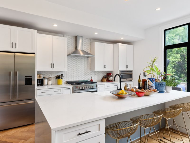 372 Quincy St-3
